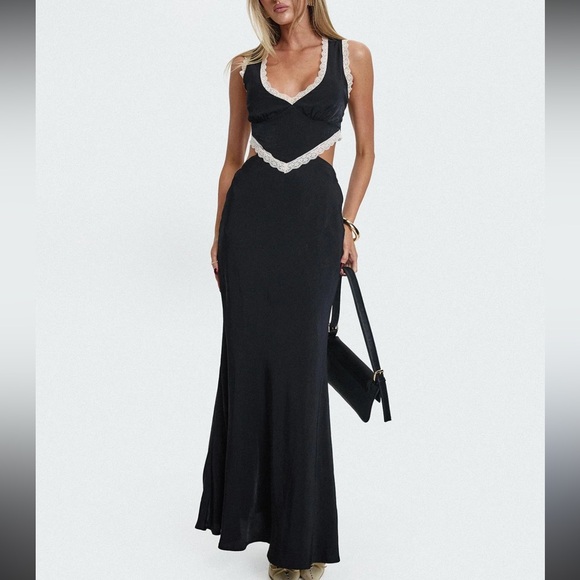 Dresses & Skirts - Princess Polly Keila Maxi Black Dress Size 2